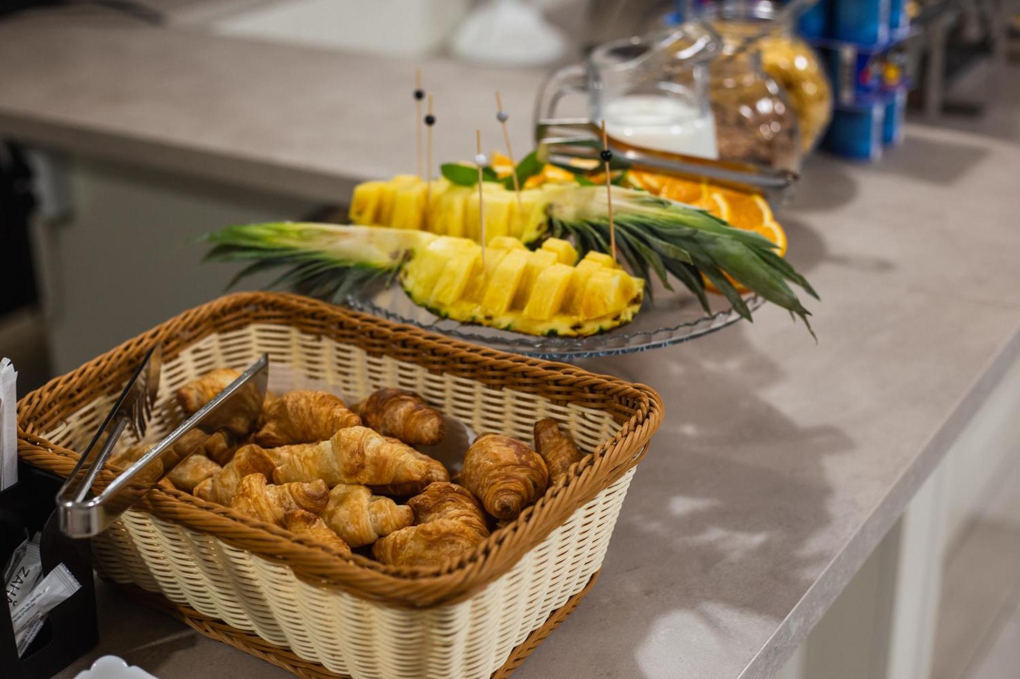 Bed and Breakfast Lidolux Balti Exterior foto